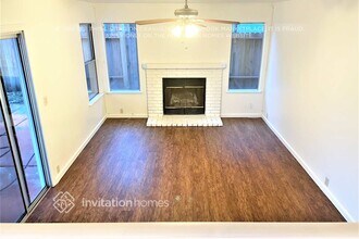 8409 Trimmer Way in Sacramento, CA - Building Photo - Building Photo