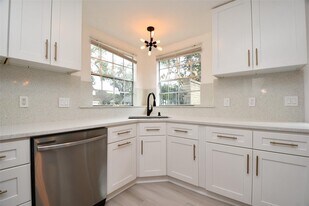 15427 Swan Creek Dr in Houston, TX - Building Photo