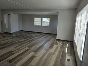 406 50th Avenue Plaza W in Bradenton, FL - Building Photo - Building Photo