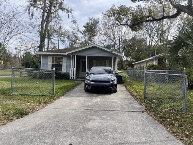 2882 Dignan St in Jacksonville, FL - Building Photo - Building Photo