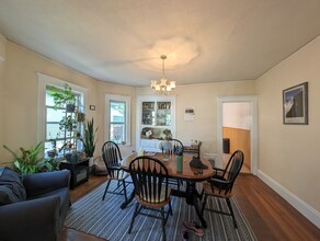 80 Pearson Rd, Unit 2 in Somerville, MA - Building Photo - Building Photo