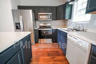 1901 Country Apple Ct in Fountain Inn, SC - Building Photo - Building Photo