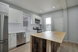 317 4th St in Union City, NJ - Building Photo - Building Photo