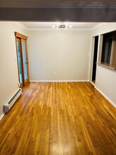 63 S 6th St in Locust Valley, NY - Foto de edificio - Building Photo