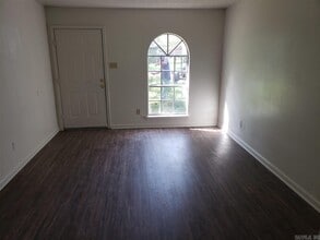 10924 Charlotte Dr in Shannon Hills, AR - Building Photo - Building Photo