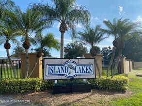 4659 Goldfinch Ln in Merritt Island, FL - Building Photo - Building Photo