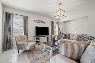 17997 Dairy Farm Ct in Land O Lakes, FL - Foto de edificio - Building Photo