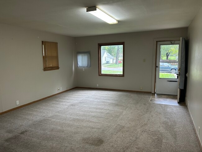 309 S Exchange St in Emporia, KS - Building Photo - Building Photo