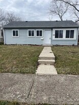 1385 Guenther Rd in Dayton, OH - Building Photo