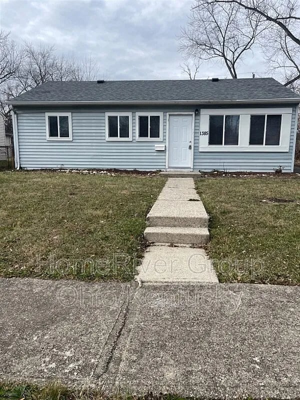 property at 1385 Guenther Rd