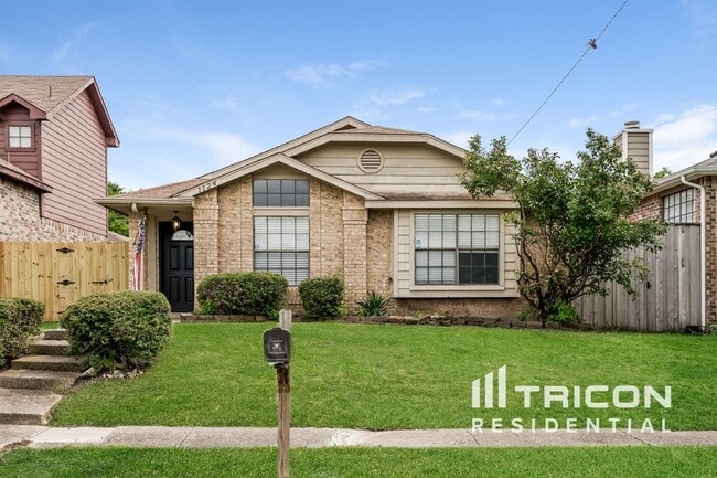 property at 1124 Monterrey Trail
