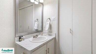 1408 Teasley Ln, Unit 2021 in Denton, TX - Building Photo - Building Photo