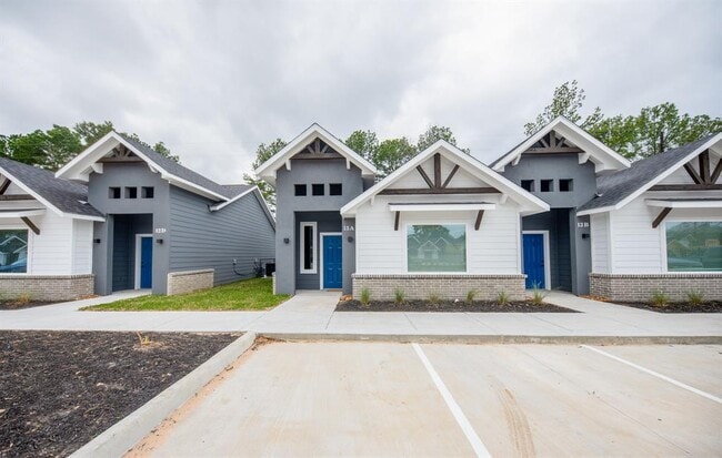10317 Lake Rd