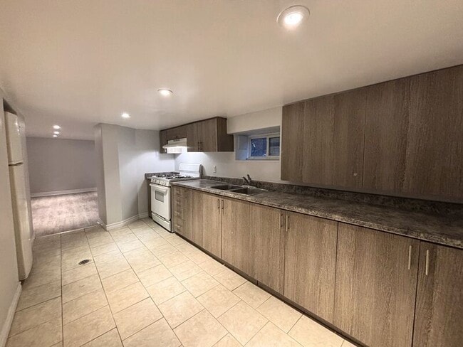 57 Burris St in Hamilton, ON - Building Photo - Building Photo