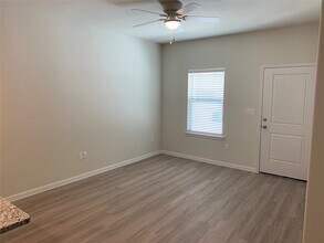2321 N Hickory St in Sherman, TX - Building Photo - Building Photo