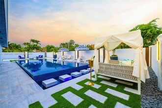 3221 SW 140th Ave in Miami, FL - Building Photo - Building Photo