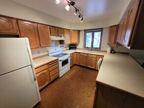 1711 W Koch St, Unit Cedarwinds #34 in Bozeman, MT - Building Photo - Building Photo