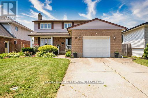 26 Crestcombe Rd in St Catharines, ON - Building Photo - Building Photo