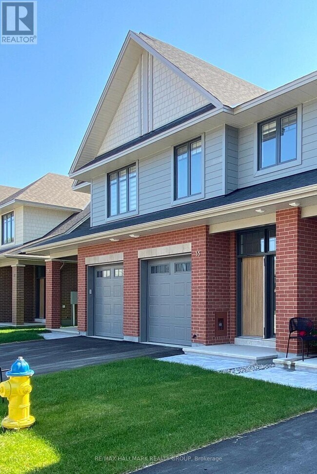 property at 35 Kinver Pvt