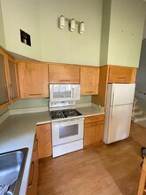 210 W Kent Rd in Duluth, MN - Building Photo - Building Photo