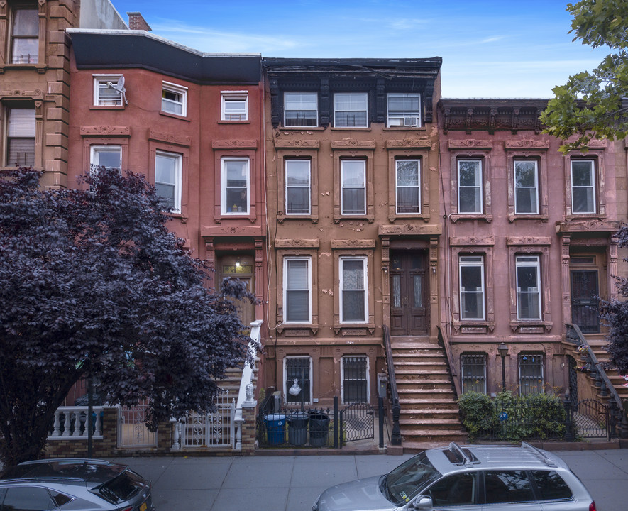 175 Halsey Street in Brooklyn, NY - Building Photo