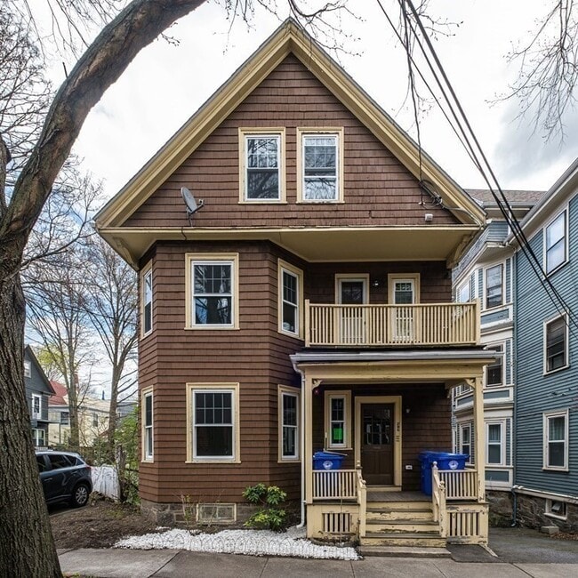 property at 39 Perry St