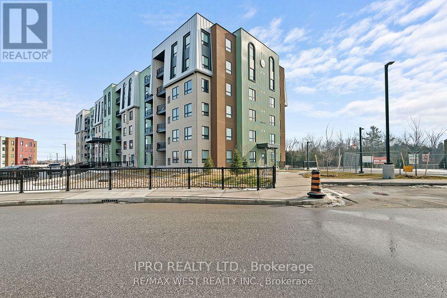 5 Chef Ln in Barrie, ON - Building Photo