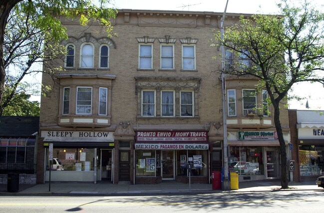 220-224 E Front St
