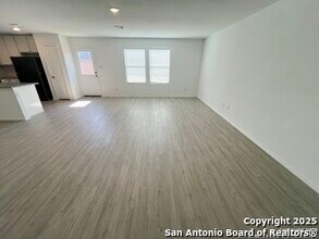 7222 Solar Rdg in San Antonio, TX - Building Photo - Building Photo