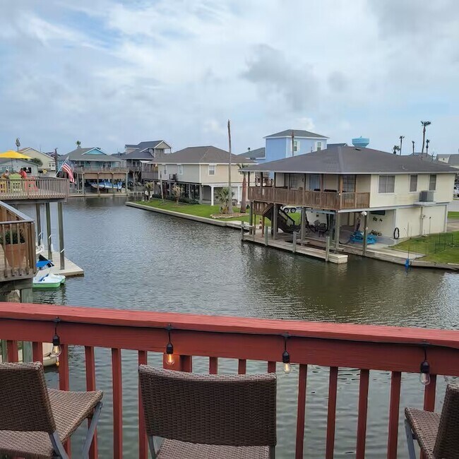 22101 Lampasas Dr in Galveston, TX - Building Photo - Building Photo