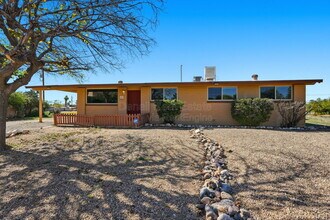 210 S Alandale Pl in Tucson, AZ - Building Photo - Building Photo