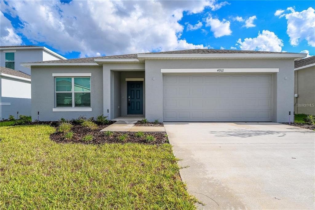 4762 Vellacito Way in Davenport, FL - Building Photo