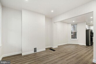 5907 Osage Ave in Philadelphia, PA - Building Photo - Building Photo