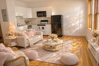 90A W Cedar St in Boston, MA - Building Photo - Building Photo