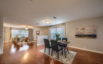 7711 Parkwood Way in San Antonio, TX - Building Photo - Building Photo