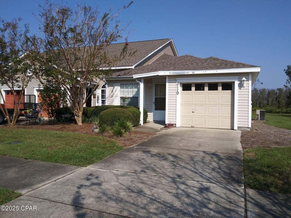 3110 Meadow St in Lynn Haven, FL - Building Photo