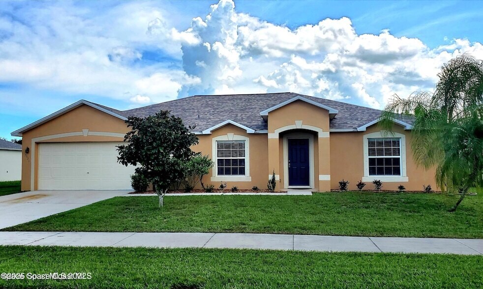 5321 Cinnamon Fern Blvd in Cocoa, FL - Building Photo