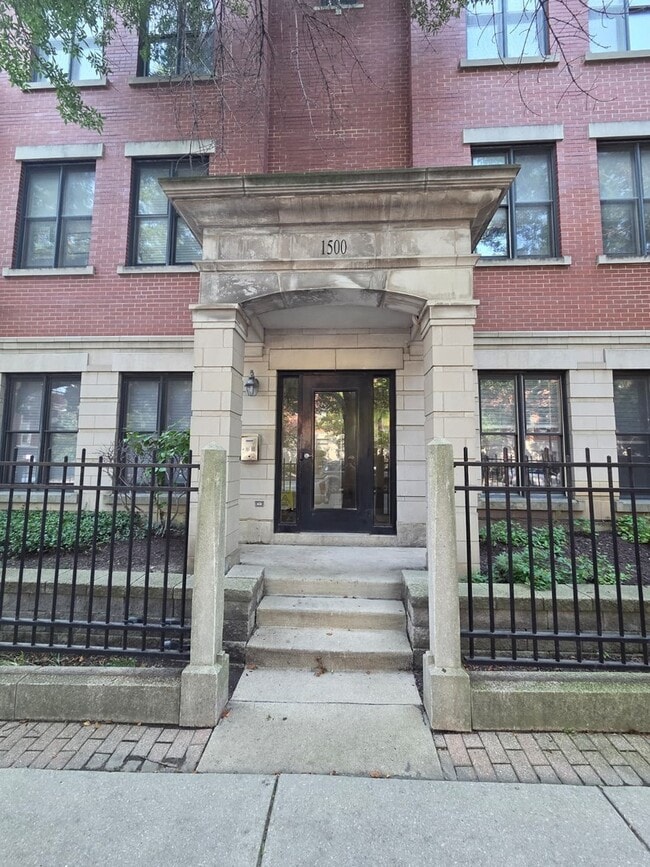 property at 1500 S Halsted St