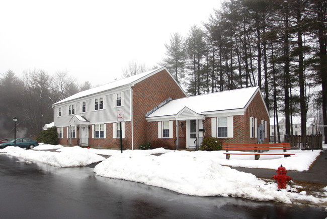 Wellsweep Acres in Rochester, NH - Foto de edificio - Building Photo