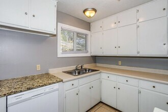 2730 S Southeast Dr in Wichita, KS - Building Photo - Building Photo