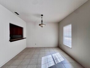 9804 Cantera Ct in Laredo, TX - Building Photo - Building Photo
