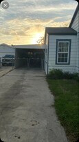 1453 14th St in Corpus Christi, TX - Building Photo