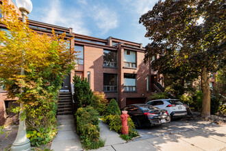 319 Prince Albert Av in Westmount, QC - Building Photo - Building Photo