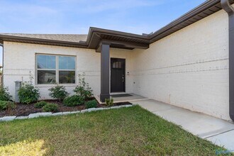 6039 Margie Collins Dr SE in Owens Cross Roads, AL - Building Photo - Building Photo