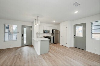 905 Airoso Cove in Austin, TX - Building Photo - Building Photo