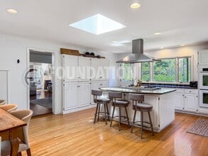 444 Laverne Ave in Mill Valley, CA - Building Photo - Building Photo