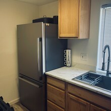 1990 Benita Dr in Rancho Cordova, CA - Foto de edificio - Building Photo