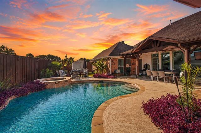 2500 Redfield Dr