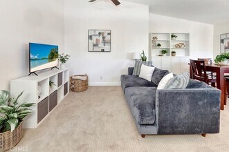 38 Abrigo in Rancho Santa Margarita, CA - Building Photo - Building Photo