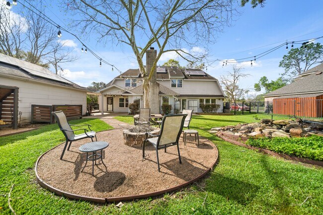 property at 3002 Hampton Dr